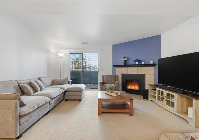 Photo 3 of Condo for sale at 4654 White Rock Cir #3, Boulder, CO 80301 | MLS# IR1069239 | Listing updated on 2026-09-25