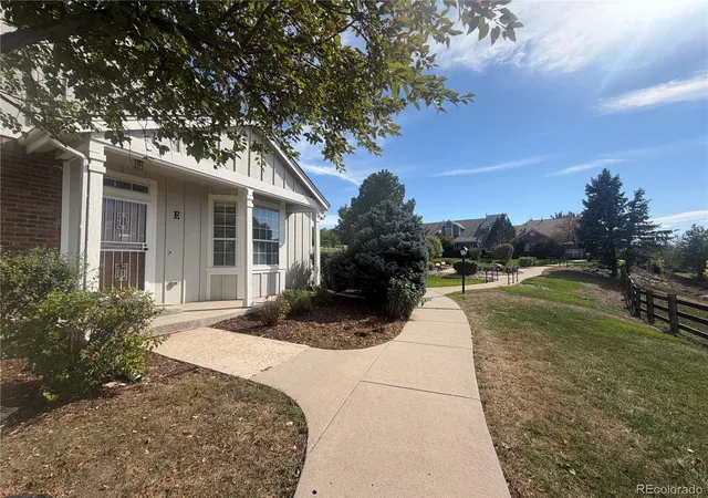 Photo 2 of Townhouse for sale at 2972 W Long Dr #E, Littleton, CO 80120 | MLS# 7217502 | Listing updated on 2026-10-03
