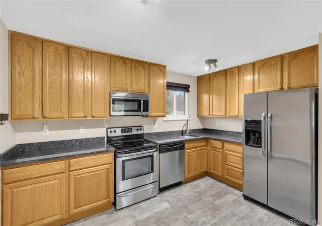 Photo 4 of Single family home for sale at 1706 S Memphis St, Aurora, CO 80017 | MLS# 3925470 | Listing updated on 2026-09-30