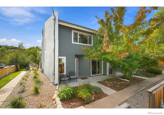 Listing Photo 1 - Condo for sale in building located at 1749 Alpine Ave, Boulder, CO 80304 - Unit #10
