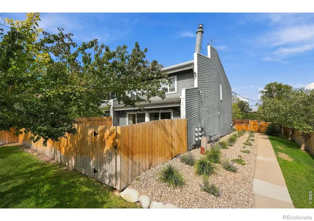 Listing Photo 3 - Condo for sale in building located at 1749 Alpine Ave, Boulder, CO 80304 - Unit #10