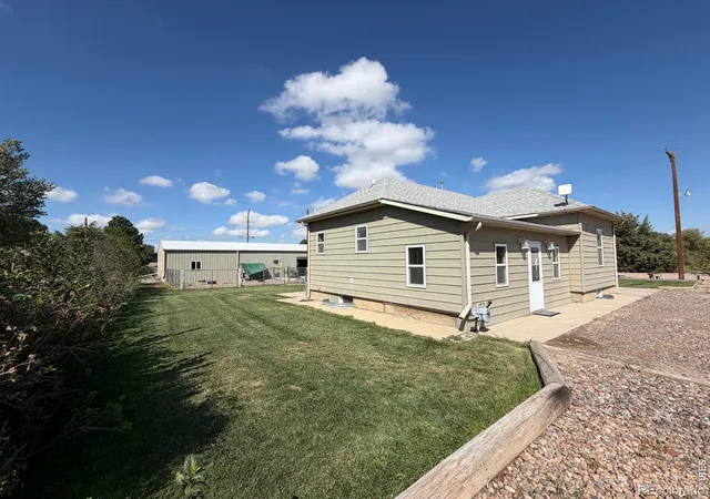 Photo 4 of Sale Pending at 802 Main St, Stratton, CO 80836 | MLS# IR1069247 | Listing updated on 2026-09-29
