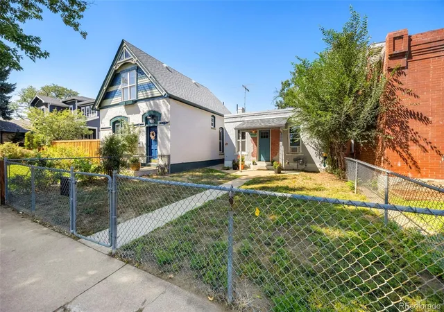 Photo 2 of Single family home for sale at 4025 Alcott St, Denver, CO 80211 | MLS# 9146535 | Listing updated on 2026-09-23