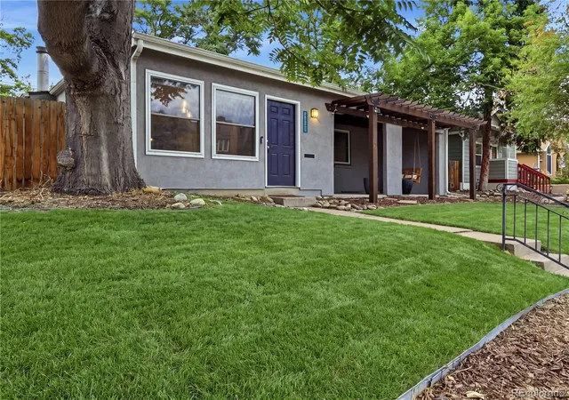 Single family home for sale at 4921 Beach Ct, Denver, CO 80221 | MLS# 8292294