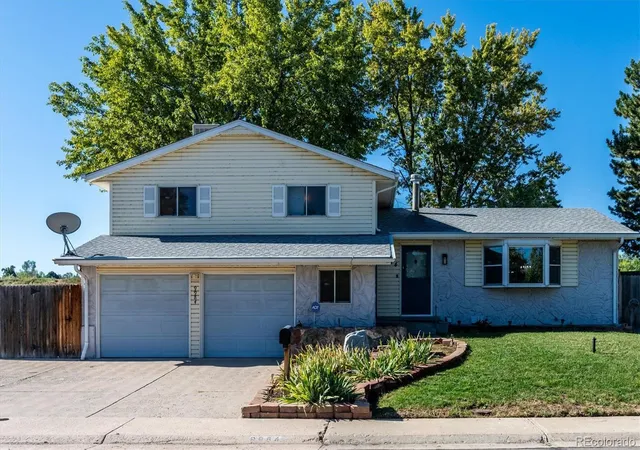 Photo 1 of Single family home for sale at 9984 W Maryland Dr, Lakewood, CO 80232 | MLS# 8250507 | Listing updated on 2026-10-08