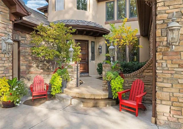 Photo 4 of Single family home for sale at 5940 S Watson Ln, Littleton, CO 80123 | MLS# 7022985 | Listing updated on 2026-10-28