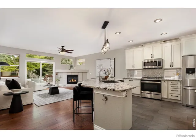 Photo 3 of Single family home for sale at 1702 Sicily Dr, Longmont, CO 80503 | MLS# IR1069250 | Listing updated on 2026-09-23