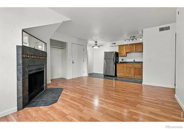 Photo 4 of Condo for sale at 3250 Oneal Cir #K36, Boulder, CO 80301 | MLS# IR1069253 | Listing updated on 2026-09-23