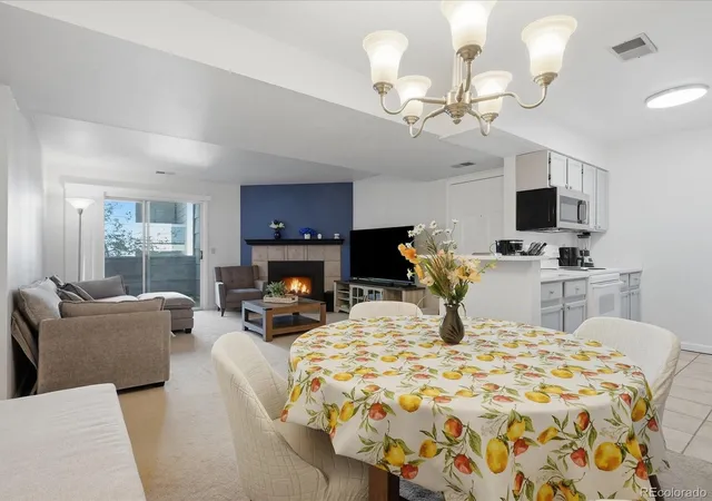 Listing Photo 3 - Condo for sale in building located at 4654 White Rock Cir, Boulder, CO 80301 - Unit #3
