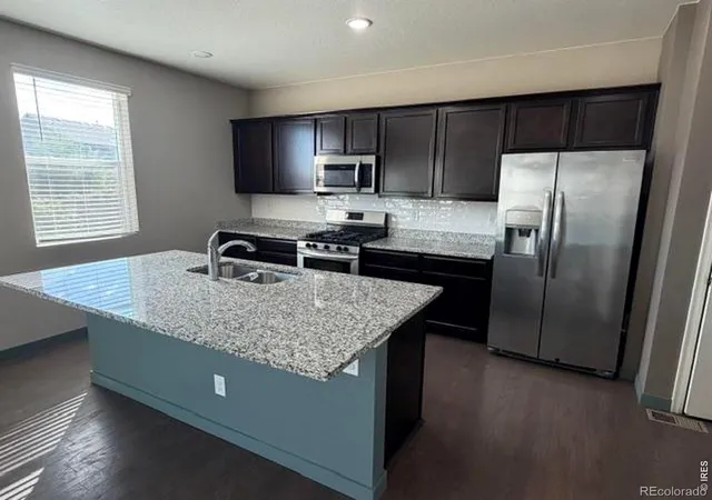 Photo 4 of Single family home for sale at 1675 Highfield Dr, Windsor, CO 80550 | MLS# IR1069255 | Listing updated on 2026-09-24
