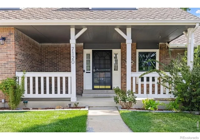 Photo 3 of Single family home for sale at 7120 Eldridge Ct, Arvada, CO 80004 | MLS# IR1069260 | Listing updated on 2026-09-24