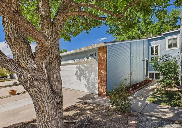 Photo 1 of Townhouse for sale at 2901 W Davies Ave, Littleton, CO 80120 | MLS# 3827832 | Listing updated on 2026-09-24
