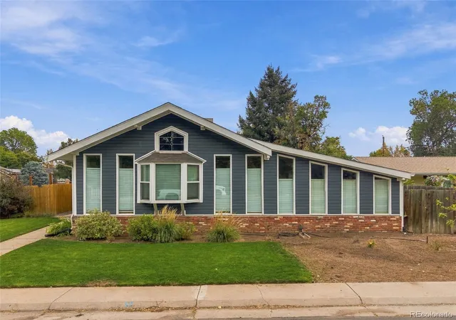 Photo 3 of Single family home for sale at 3900 S Sherman St, Englewood, CO 80113 | MLS# 9196722 | Listing updated on 2026-09-27