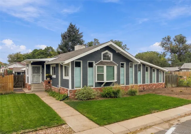 Photo 3 of Single family home for sale at 3900 S Sherman St, Englewood, CO 80113 | MLS# 9196722 | Listing updated on 2026-09-27
