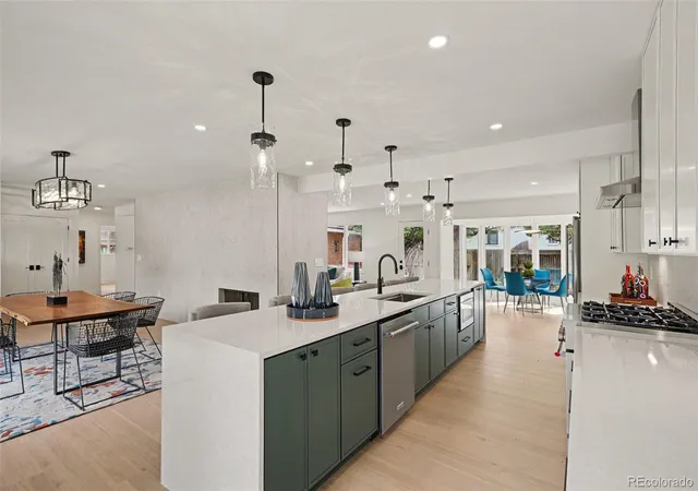 Photo 1 of Single family home for sale at 6700 E Mansfield Ave, Denver, CO 80237 | MLS# 6302550 | Listing updated on 2026-10-08