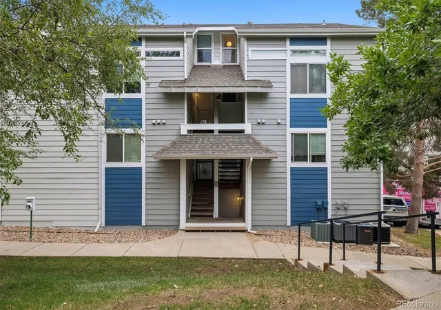 Photo 3 of Condo for sale at 1311 S Cathay Ct #204, Aurora, CO 80017 | MLS# 9487543 | Listing updated on 2026-10-08
