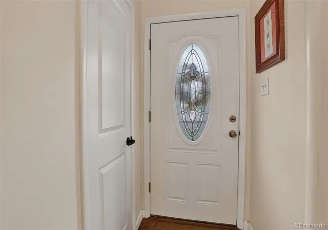 Photo 3 of Single family home for sale at 647 W Valleyview Ave, Littleton, CO 80120 | MLS# 2215015 | Listing updated on 2026-09-29