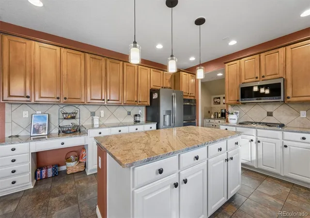 Photo 3 of Single family home for sale at 7765 Terry Ct, Arvada, CO 80007 | MLS# 7648811 | Listing updated on 2026-10-07