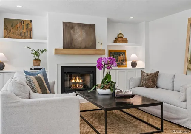 Photo 3 of Single family home for sale at 8156 W Clifton Ave, Littleton, CO 80128 | MLS# 9031275 | Listing updated on 2026-10-09