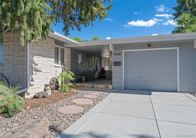 Photo 3 of Single family home for sale at 5742 W Chestnut Ave, Littleton, CO 80128 | MLS# 3446639 | Listing updated on 2026-09-24