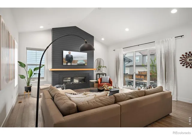 Photo 4 of Single family home for sale at 6295 Fulton Ct, Denver, CO 80238 | MLS# IR1069273 | Listing updated on 2026-10-07