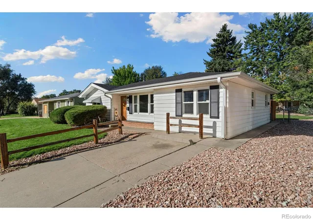Photo 1 of Single family home for sale at 609 E Coy Dr, Fort Collins, CO 80521 | MLS# IR1069275 | Listing updated on 2026-09-28