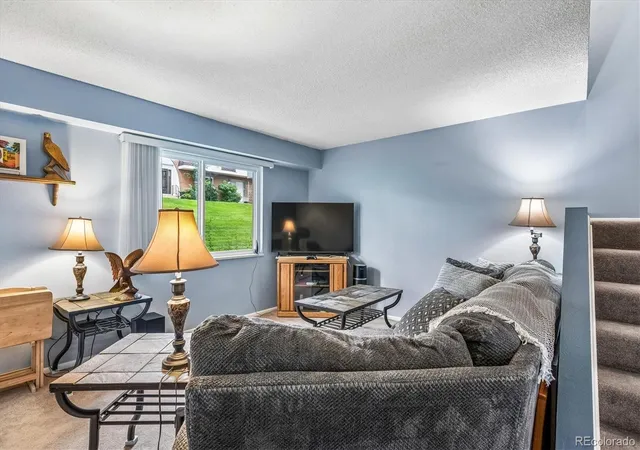 Photo 3 of Townhouse for sale at 565 S Xenon Ct, Lakewood, CO 80228 | MLS# 6349074 | Listing updated on 2026-10-06