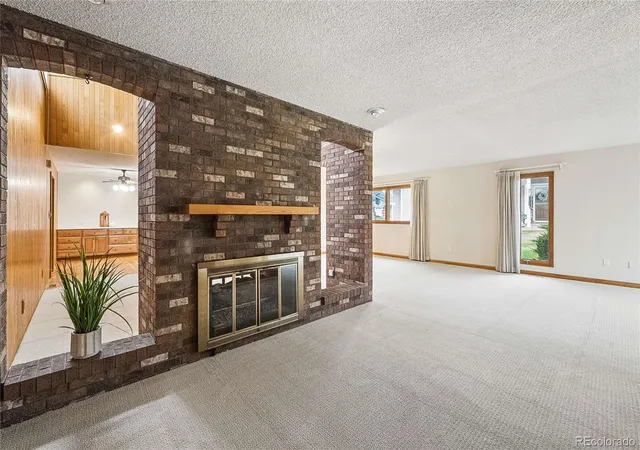 Photo 4 of Single family home for sale at 32 Douglas Dr S, Broomfield, CO 80020 | MLS# 7844142 | Listing updated on 2026-10-05