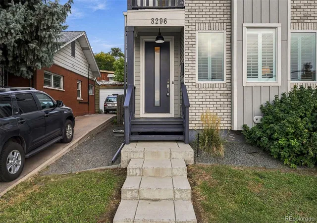 Photo 3 of Single family home for sale at 3296 S Sherman St, Englewood, CO 80113 | MLS# 5864111 | Listing updated on 2026-10-08