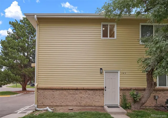 Photo 3 of Townhouse for sale at 3351 S Field St #149, Lakewood, CO 80227 | MLS# 8798477 | Listing updated on 2026-10-09