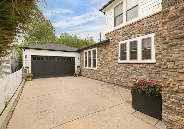 Photo 4 of Sale Pending at 650 Ivanhoe St, Denver, CO 80220 | MLS# 2280634 | Listing updated on 2026-10-12