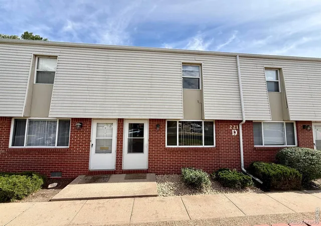 Photo 1 of Condo for sale at 221 Chestnut St #D2, Windsor, CO 80550 | MLS# IR1069285 | Listing updated on 2026-10-09