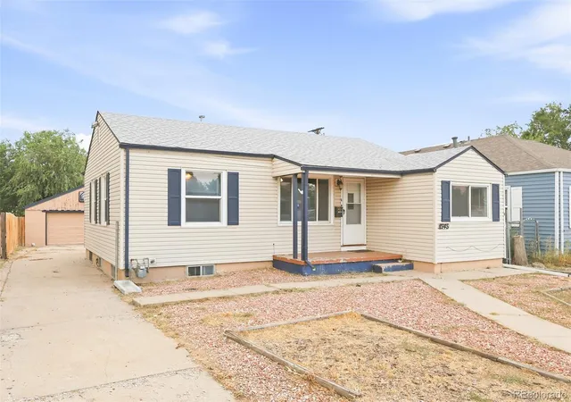 Photo 1 of Single family home for sale at 1945 Oakland St, Aurora, CO 80010 | MLS# 9348740 | Listing updated on 2026-10-08