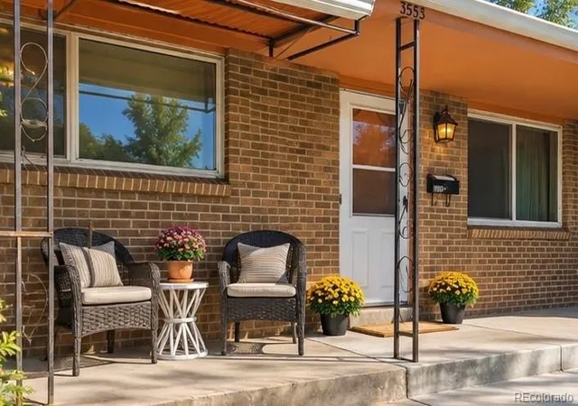Photo 3 of House for sale at 3553 W Tufts Ave, Englewood, CO 80110 | MLS# 3875786 | Listing updated on 2026-09-27