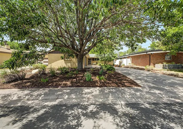 Photo 1 of Single family home for sale at 1511 S Cherry St, Denver, CO 80222 | MLS# 6025082 | Listing updated on 2026-10-23