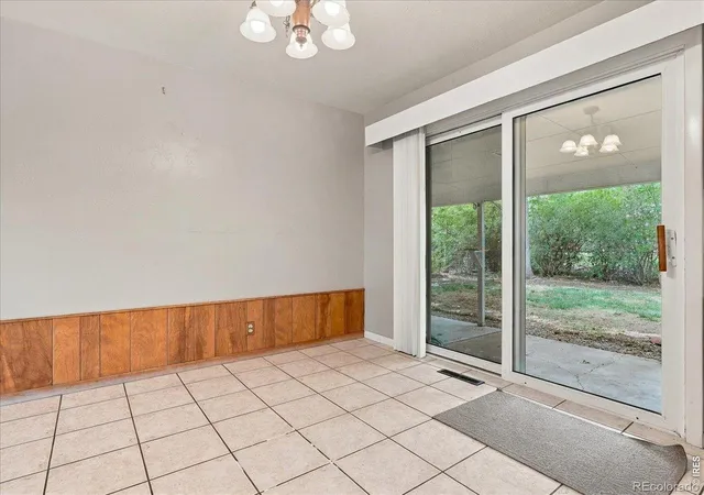Photo 4 of Single family home for sale at 1053 Montview Rd, Fort Collins, CO 80521 | MLS# IR1069301 | Listing updated on 2026-09-28