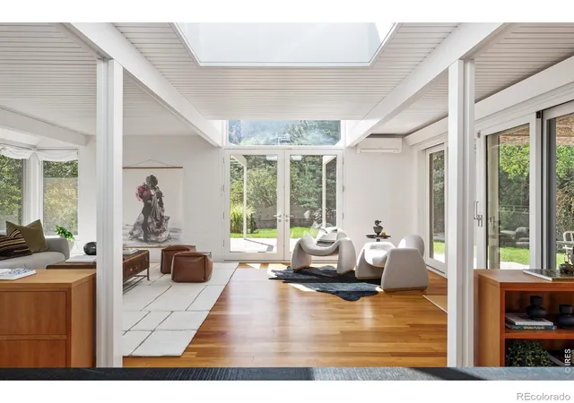 Photo 4 of Single family home for sale at 855 Circle Dr, Boulder, CO 80302 | MLS# IR1069304 | Listing updated on 2026-09-23