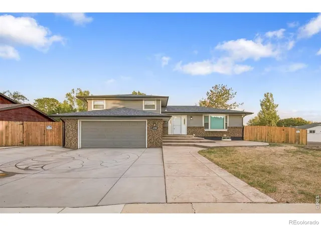 Photo 1 of Single family home for sale at 2502 Courtney Dr, Loveland, CO 80537 | MLS# IR1069307 | Listing updated on 2026-10-09