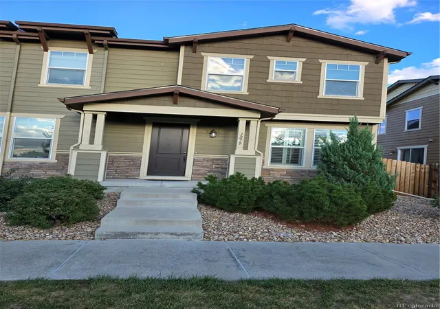Photo 4 of Townhouse for sale at 1279 S Dallas Ct, Denver, CO 80247 | MLS# 1583940 | Listing updated on 2026-10-01