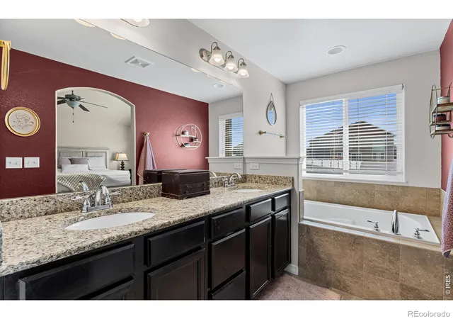 Photo 4 of Single family home for sale at 496 Gannet Peak Dr, Windsor, CO 80550 | MLS# IR1069319 | Listing updated on 2026-10-04