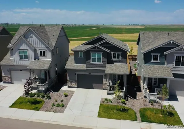 Photo 3 of Single family home for sale at 400 Wildflower Ct, Bennett, CO 80102 | MLS# 7495353 | Listing updated on 2026-09-30