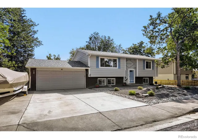 Photo 1 of Single family home for sale at 1208 Juliana Dr, Loveland, CO 80537 | MLS# IR1069327 | Listing updated on 2026-09-29