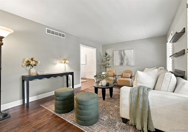 Photo 4 of Single family home for sale at 7255 S Ivanhoe Ct, Centennial, CO 80112 | MLS# 4699666 | Listing updated on 2026-10-04