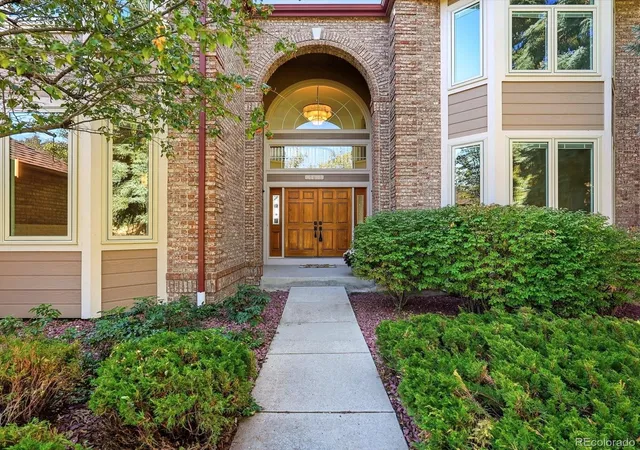 Photo 3 of Single family home for sale at 10583 Serengeti Dr, Lone Tree, CO 80124 | MLS# 3978219 | Listing updated on 2026-10-08