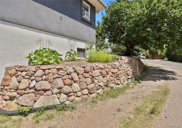 Photo 4 of Single family home for sale at 1516 Dorchester Dr, Colorado Springs, CO 80905 | MLS# 4285168 | Listing updated on 2026-09-29