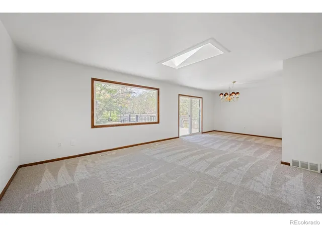 Photo 4 of Single family home for sale at 101 Pamela Dr, Loveland, CO 80537 | MLS# IR1069338 | Listing updated on 2026-09-28