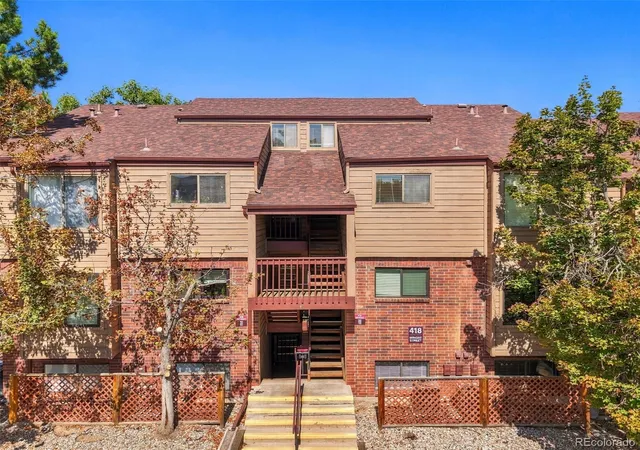Listing Photo 4 - Condo for sale in building located at 418 Wright St, Lakewood, CO 80228 - Unit #102