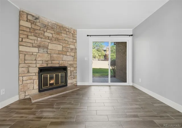 Listing Photo 5 - Condo for sale in building located at 418 Wright St, Lakewood, CO 80228 - Unit #102