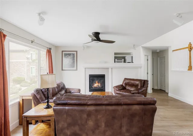 Photo 4 of Townhouse for sale at 22110 E Jamison Pl, Aurora, CO 80016 | MLS# 2968139 | Listing updated on 2026-09-28