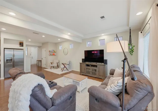 Photo 4 of Single family home for sale at 1516 Raindrop Way, Castle Rock, CO 80109 | MLS# 9922846 | Listing updated on 2026-09-28